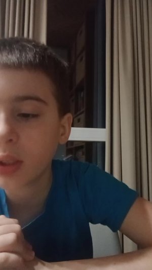 концерт пою под караоке (мой второй концерт, первый выложу потом)