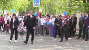 Возложение живых цветов к памятнику  «Трудовому подвигу коллектива завода «Молот» - 9 мая 2026