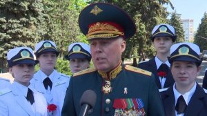 Глава г. о. Харцызск Евгений Поплавский поздравляет харцызян с Днём Победы