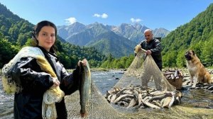Ловля рыбы и приготовление ее на костре в деревне. Жизнь в Иране