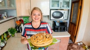 Жду сына  / Наготовила много вкусного /  Испекла домашний торт