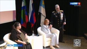 100-летняя ветеран Вера Уткина встретилась с белгородскими школьниками