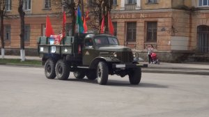 Старт ретро авторпробега. Город Сланцы 9 мая 2026г.