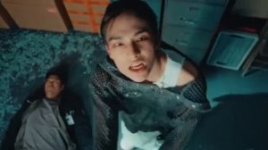 Stray Kids
MEGAVERSE M/V