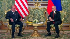 Президент РФ провел серию переговоров с зарубежными лидерами, которые приехали на торжества в Москву