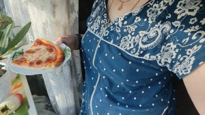 люблю есть пиццу и созерцать спасибо деревне