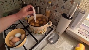 БОГ ЕГО ЗНАЕТ! НЕ ВСЕ ЗОЛОТО. НИ МНОГО НИ МАЛО НА 1900 РУБ