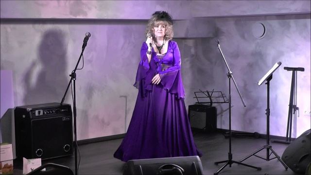 За дальнею околицей  (три свидетеля). Исп. Алина Цветкова Песни военных лет