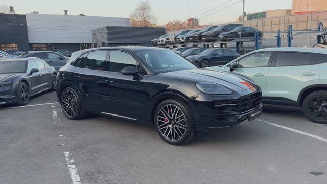 Porsche Cayenne GTS In Chromite Black Color And Barrique Interior / Порше Каен ГТС в цвете Черный