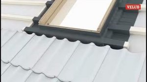 Монтаж оклада мансардного окна VELUX EDW