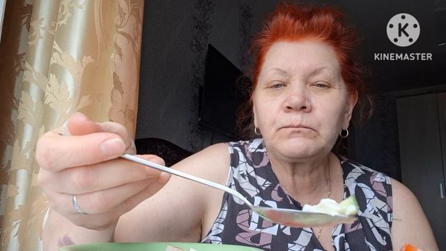 готовлюсь к обеду и обедаю