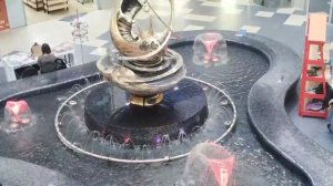 Фонтан в торгово-развлекательном центре «Galaxy» в Улан-Удэ. 10.05.2026