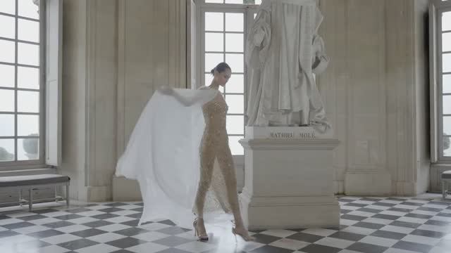 Monique Lhuillier Fall 2023