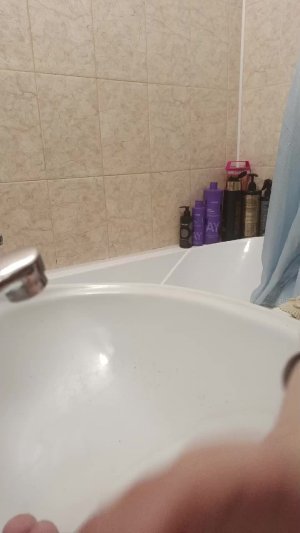 мы моем таба лапку