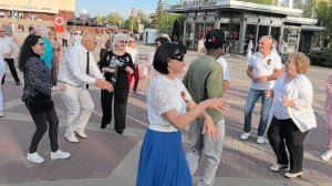 А мы танцуем... 09.05.26...