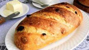 Батон ситный с изюмом на пшеничной закваске