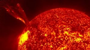 На Солнце произошла вспышка. Ее продолжительность составила 37 минут.