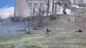 В Улан-Удэ мужчина во время реконструкции боя отобрал у актёра пистолет и бросился на «немцев»