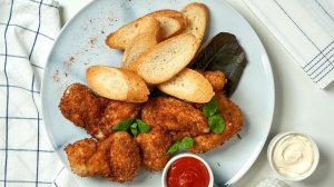 Багет с куриными крылышками