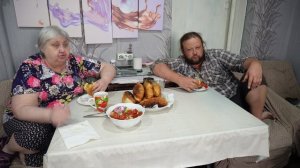 Кушаем вкусно суровые сибирские пирожки ПОДВАЛ ИЛЬИЧА вкусная еда