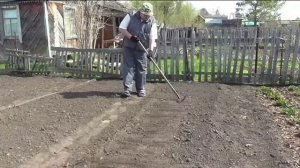 Делаю грядки на моем огороде