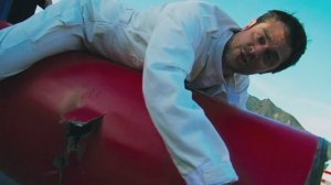 Чудаки (Jackass): Фильм второй: Большая красная ракета