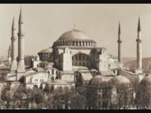 1696 лет назад - Состоялась торжественная церемония освящения Константинополя