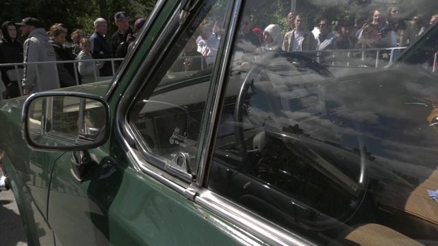 В Уфе проходит выставка ретроавтомобилей смотреть онлайн
