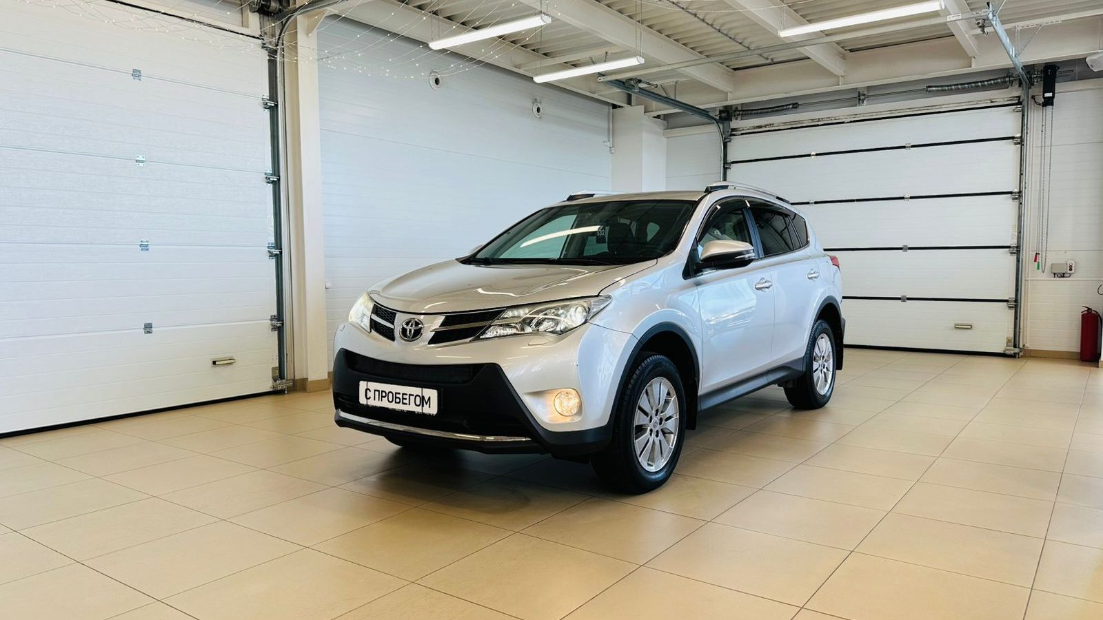 Toyota RAV4, 2013 год