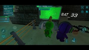 Играю в импостер 3д режим прятки