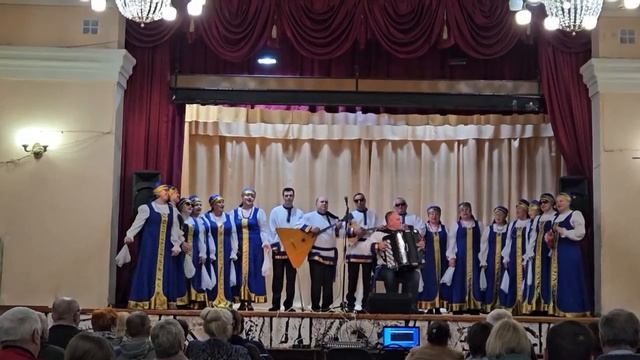 песня "А гармонь играй, играй"