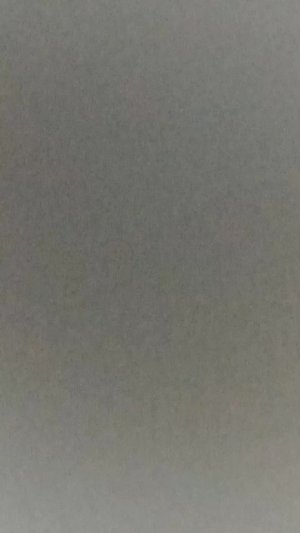 р
