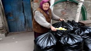 « БЫТЬ ДОБРУ « ВЫВОЗЯТ МУСОР У АННУШКЕ  .