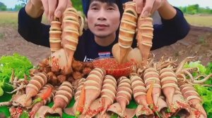 #МУКБАНГ Кальмары с соусом из морепродуктов и свежими овощами! АСМР ЕДА НА КАМЕРУ ОБЖОР ОБЕД