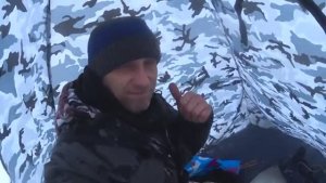НА УБЫЛУЮ ВОДУ! РЫБАЛКА НА КОРЮШКУ.ВЗЯЛ ПАЛАТКУ БУДУ ЛОВИТЬ В НЕЙ!