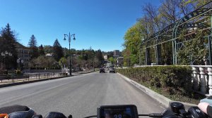 Кисловодск. Потеплело. Городская прогулка по городу и парку на электроскутере. 1 часть.