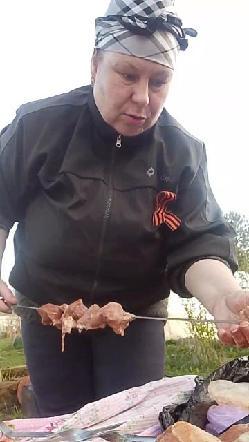 Праздничный шашлык ко Дню Победы смотреть онлайн