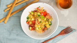 Салат с жареными кабачками