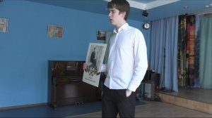 Сквозь года звенит Победа