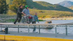 Чудаки (Jackass): Фильм второй: Прыжок через озеро