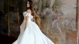 Monique Lhuillier Spring 2025 Bridal