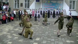Танец «В лесу прифронтовом»
