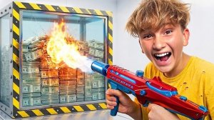Кто сломает нерушимые предметы, получит $1,000!