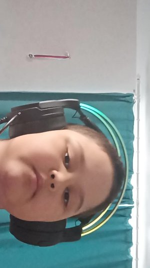 й