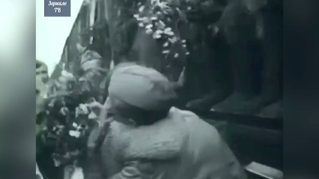 1945, Белорусский вокзал, _Первый поезд Победы прибыл в Москву_, 10 мая, кинохроника Победы_ смотреть онлайн