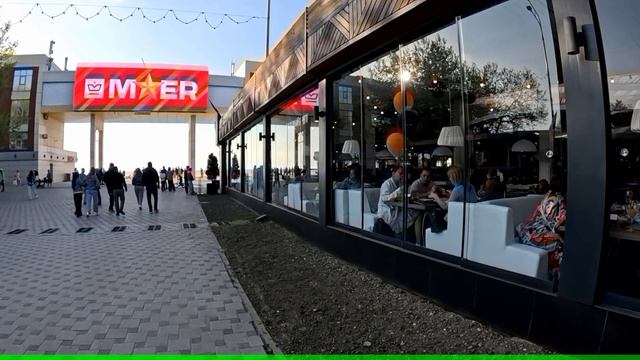 Анапа. 9.05.2026. С праздником!!! Днём Победы. Часть 2.Гуляем в центре!!! Идём в кафе Синдика.