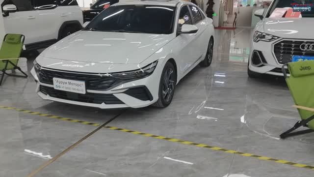 Hyundai Elantra (2025 г.)