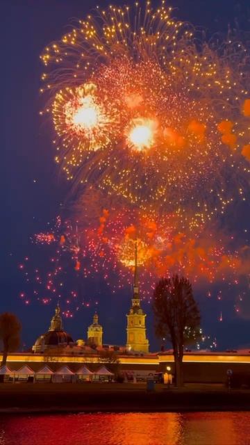 Салют. День Победы Санкт-Петербург #топ #деньпобеды #питер #ленинград #весна #май #победа #салют