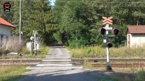 железнодорожный переезд в Чехии недалеко от otradovice  полное видео