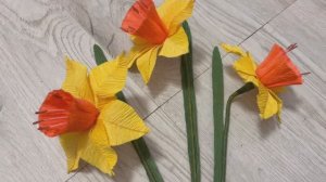 НАРЦИССЫ из Гофрированной Бумаги! Поделки своими руками!